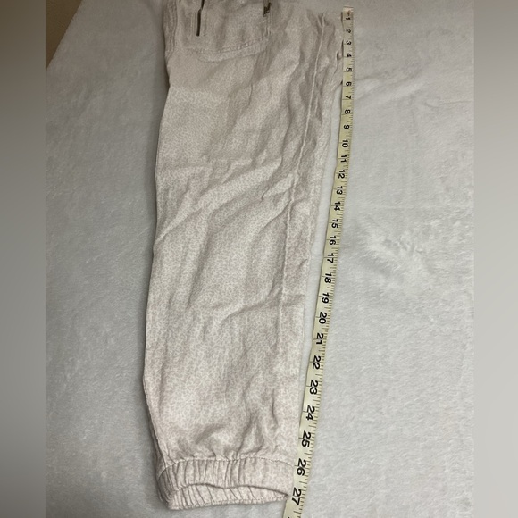 Athleta Gray Joggers with Elastic Waistband - Picture 13 of 14